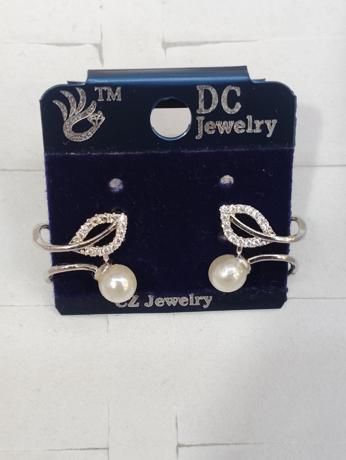 STUD AD 01
