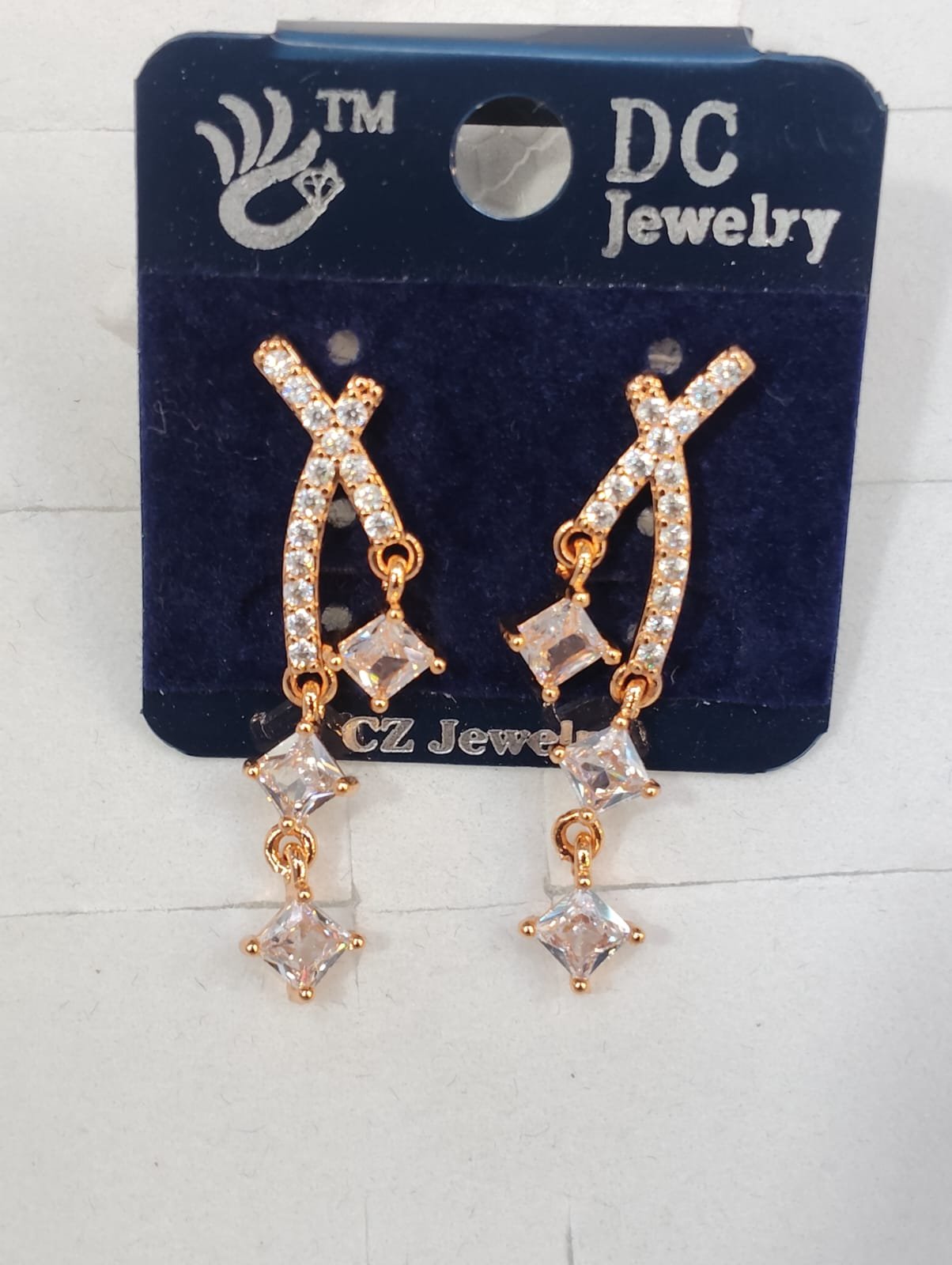 STUD AD 024