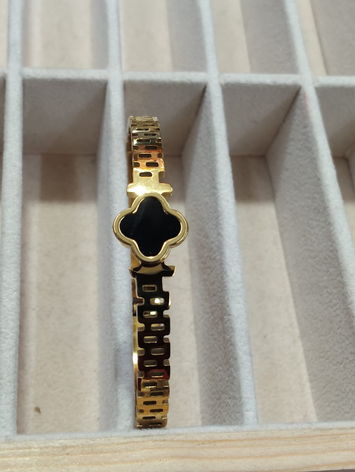 ANTI TARNISH BANGLE 08