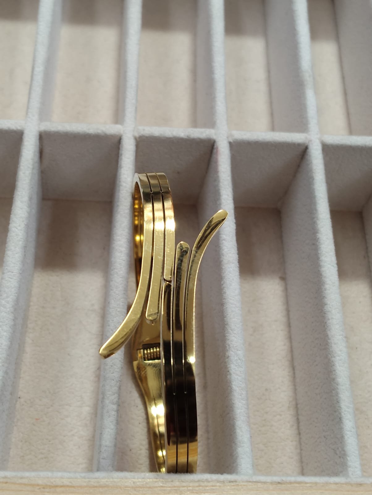 ANTI TARNISH BANGLE 011