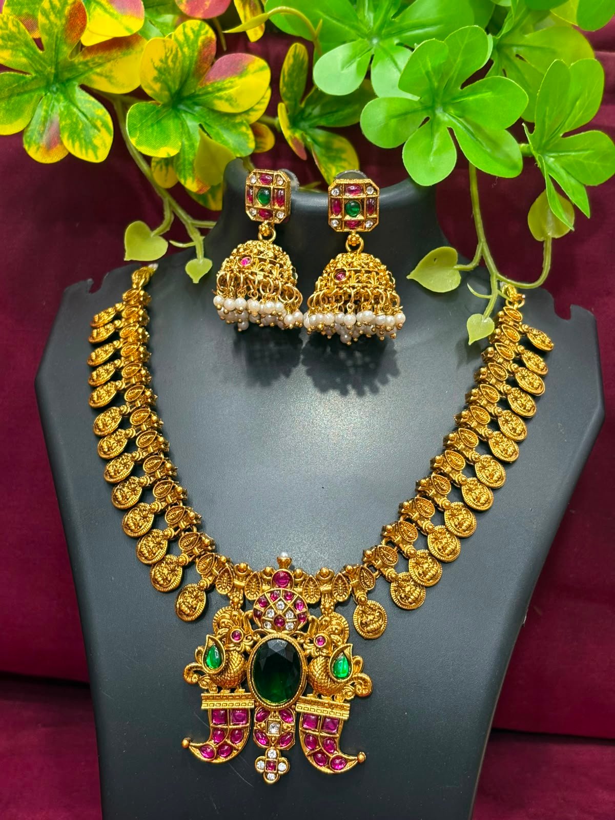 NECKLACE TRADITIONAL 28