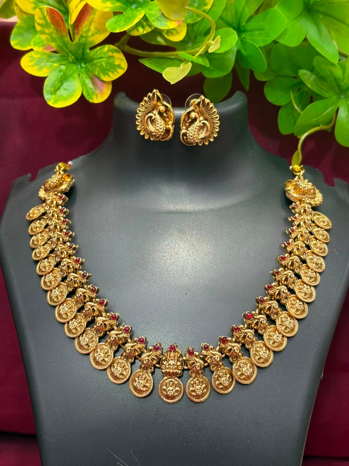 NECKLACE TRADITIONAL 29